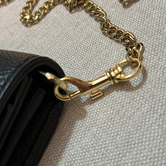 New WOT Calvin Klein Clutch/Crossbody Purse-Black Faux Leather-Chain Strap - Picture 3 of 16